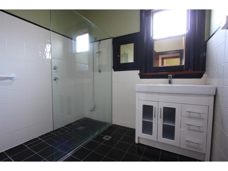 9 Chaston  Street, Wagga Wagga NSW 2650