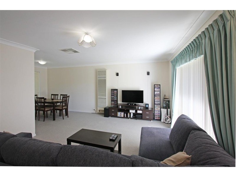 15 Kurrajong Avenue, Forest Hill NSW 2651