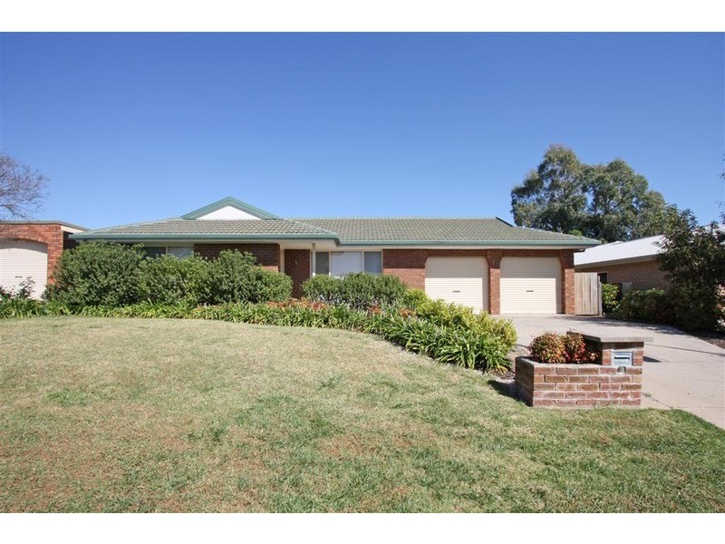 15 Kurrajong Avenue, Forest Hill NSW 2651