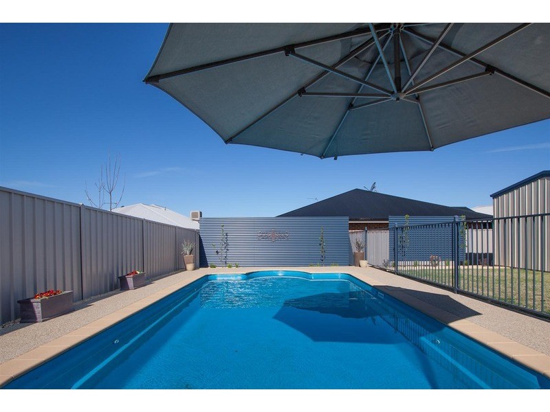 61  Stirling Boulevard, Tatton NSW 2650