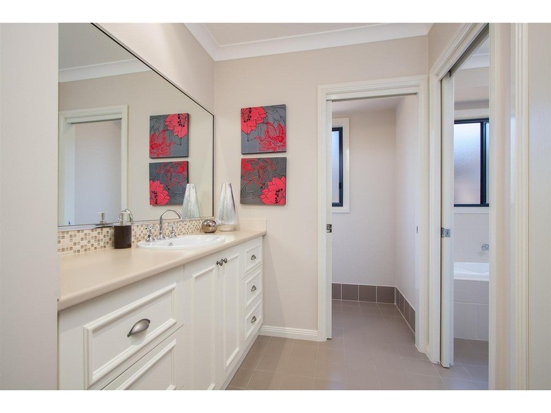 61  Stirling Boulevard, Tatton NSW 2650