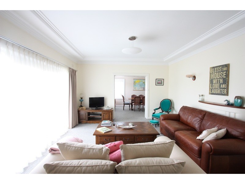 23 Urana Street, Turvey Park NSW 2650