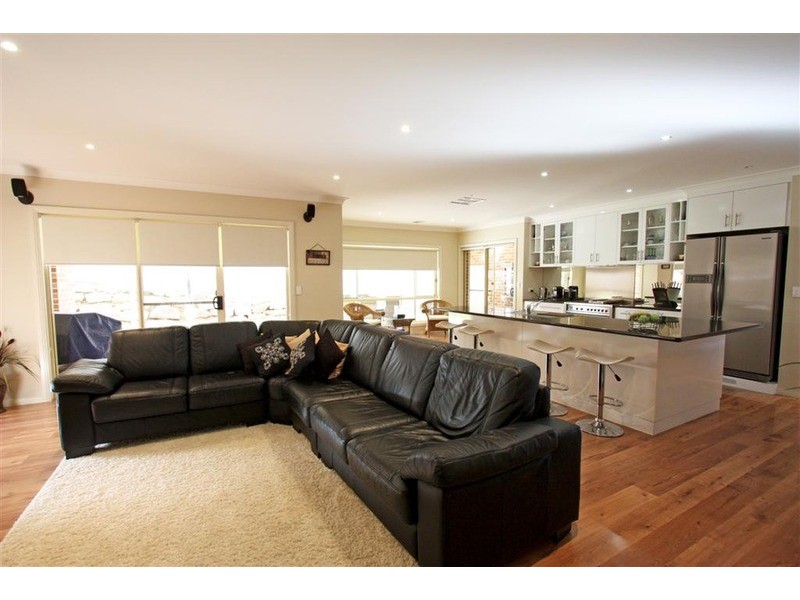 73 Atherton Crescent, Tatton NSW 2650