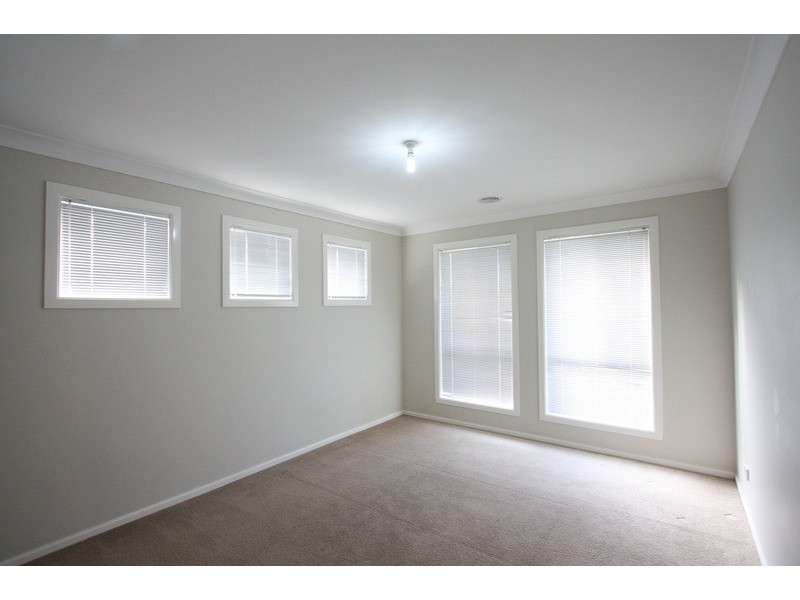 31 Woomera Place, Glenfield Park NSW 2650