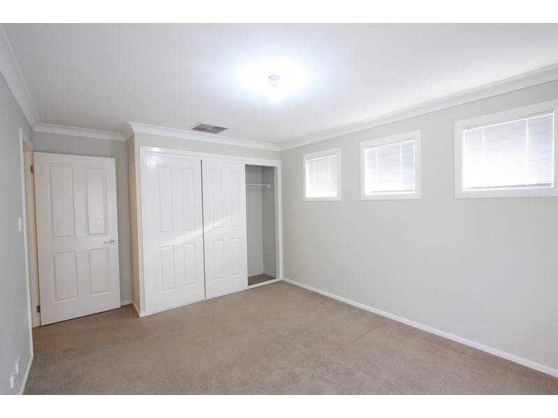 31 Woomera Place, Glenfield Park NSW 2650