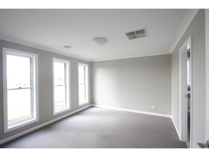 1/63 Brindabella Drive, Tatton NSW 2650