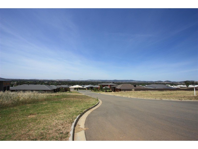 6 Darling Place, Tatton NSW 2650