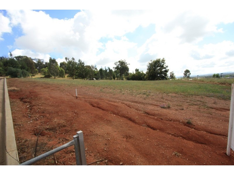 6 Darling Place, Tatton NSW 2650