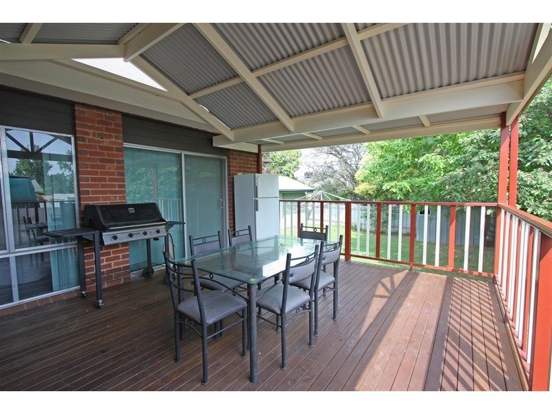 14 Raye Street, Tolland NSW 2650