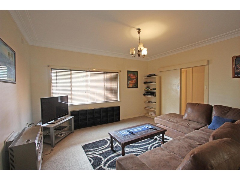14 Raye Street, Tolland NSW 2650
