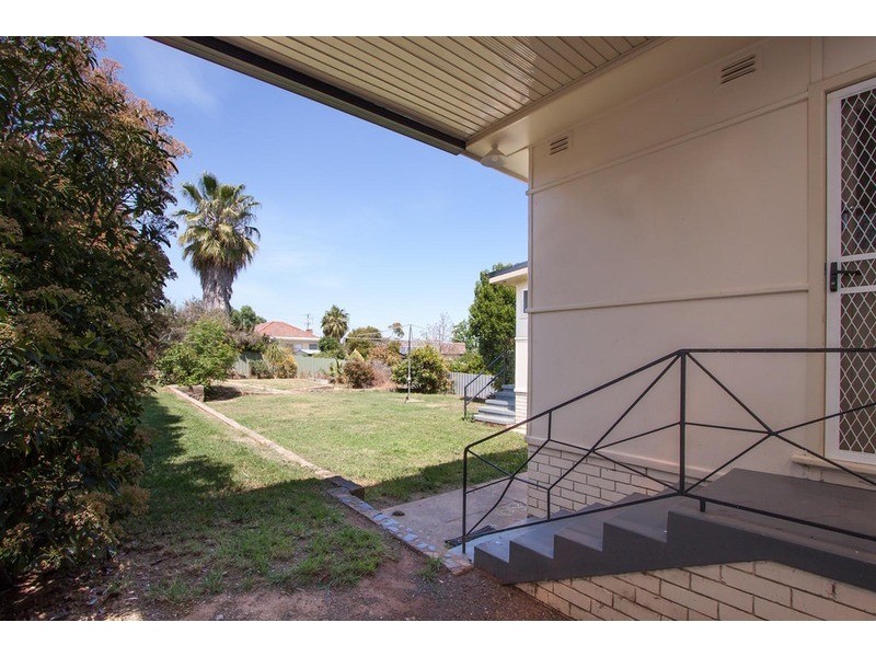 20 Hodson Avenue, Turvey Park NSW 2650