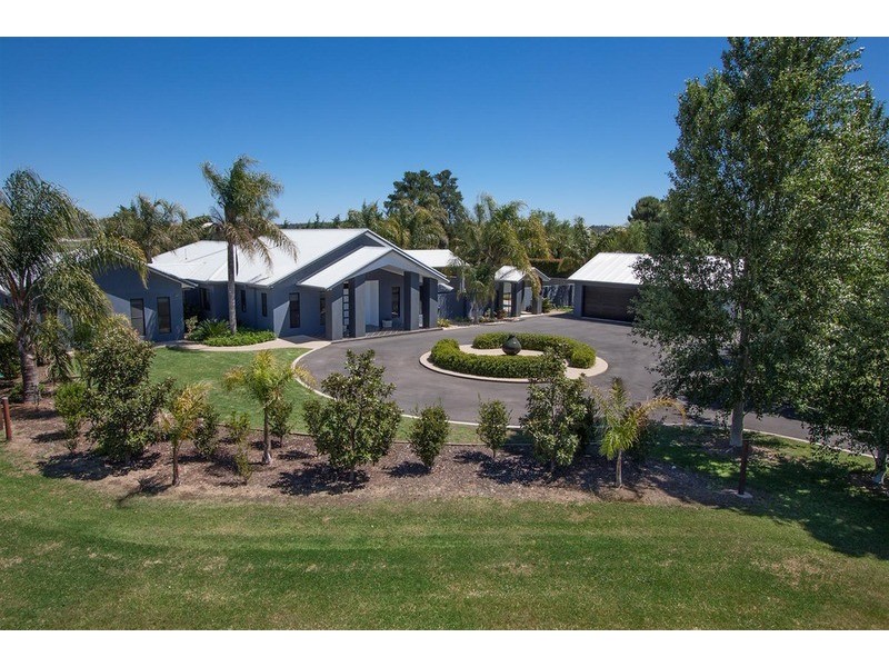 1 Cottonwood  Place, Wagga Wagga NSW 2650