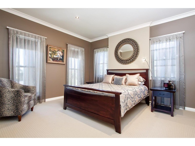 1 Cottonwood  Place, Wagga Wagga NSW 2650