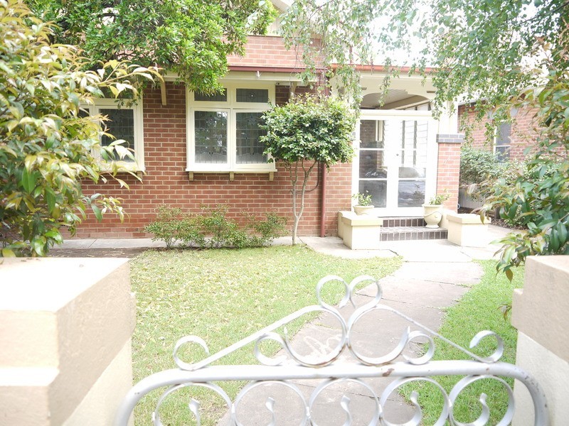 4 Little Best Street, Wagga Wagga NSW 2650