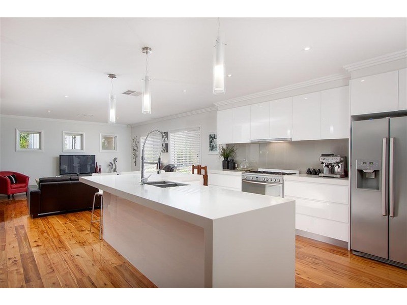 4 Clarence  Place, Tatton NSW 2650