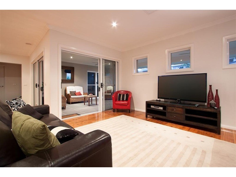 4 Clarence  Place, Tatton NSW 2650