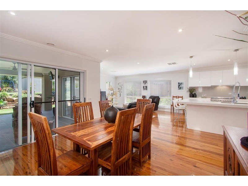 4 Clarence  Place, Tatton NSW 2650