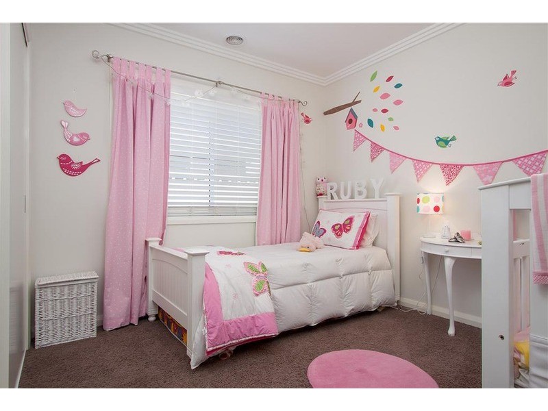 4 Clarence  Place, Tatton NSW 2650