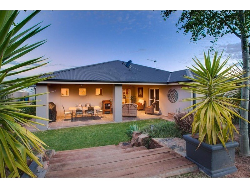 4 Clarence  Place, Tatton NSW 2650