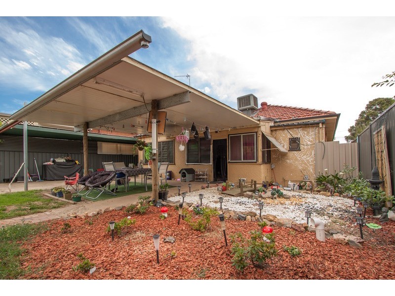 31 Macleay Street, Turvey Park NSW 2650