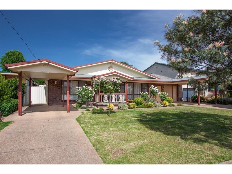 14 Freyberg Street, Wagga Wagga NSW 2650
