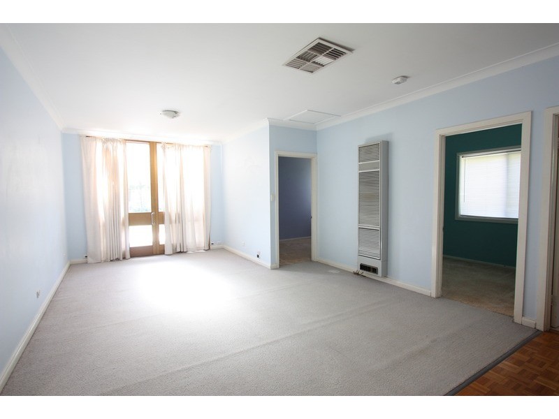 12  Best  Street, Wagga Wagga NSW 2650