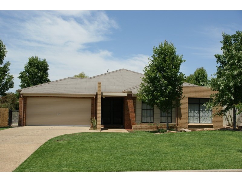10 Budawang Place, Tatton NSW 2650