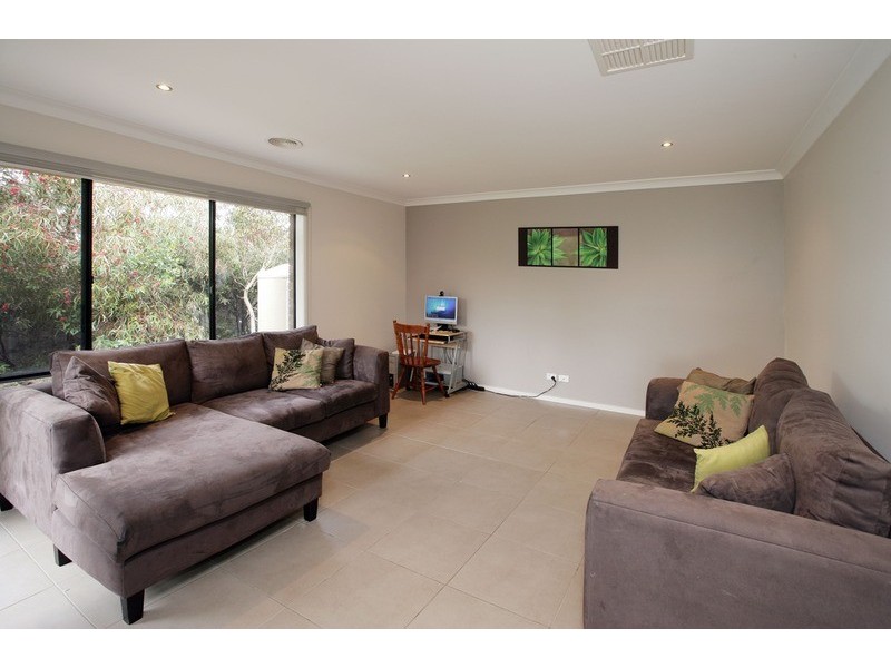 10 Budawang Place, Tatton NSW 2650