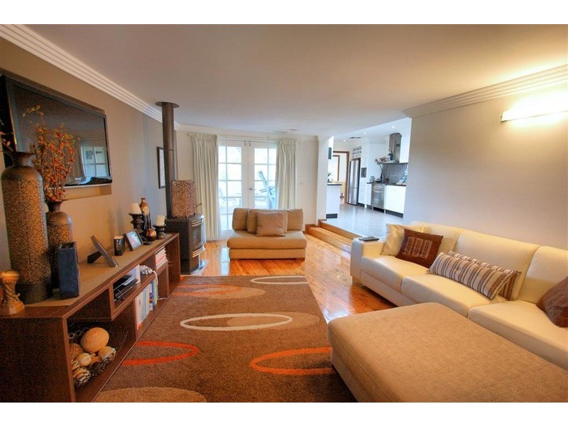 62 Nixon Crescent, Tolland NSW 2650