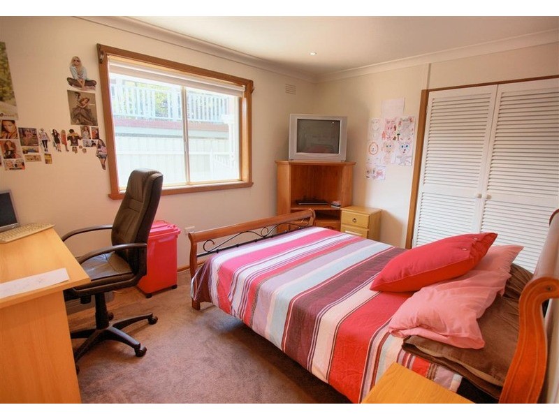 62 Nixon Crescent, Tolland NSW 2650