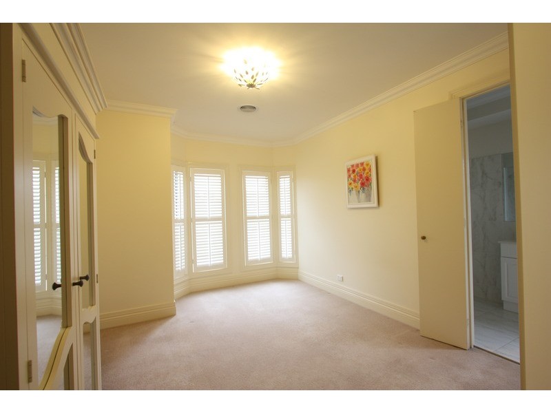 4 Hickory Place, Springvale NSW 2650