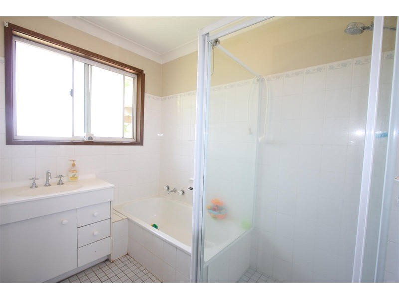 14 Yungana Place, Glenfield Park NSW 2650