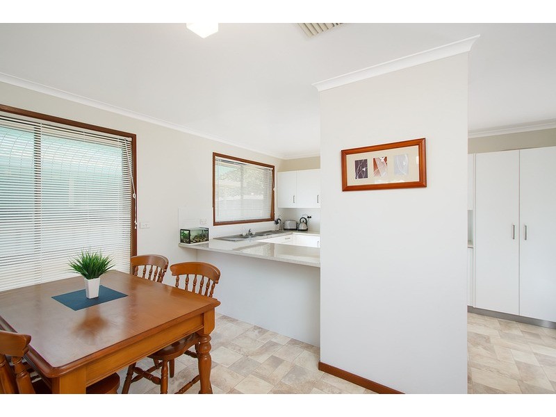 23 Forrest Street, Lake Albert NSW 2650