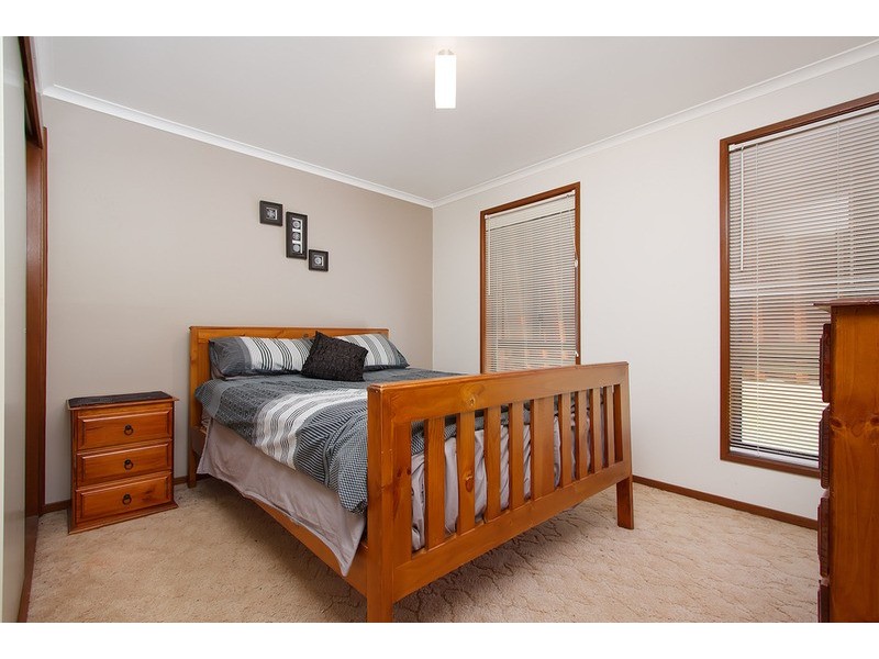 23 Forrest Street, Lake Albert NSW 2650