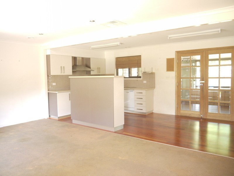 28 Forrest Street, Lake Albert NSW 2650