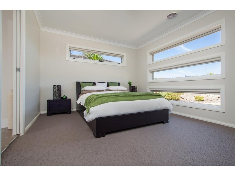 71 Yarrawah Crescent, Bourkelands NSW 2650