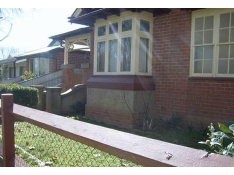 17 Albert Street, Wagga Wagga NSW 2650