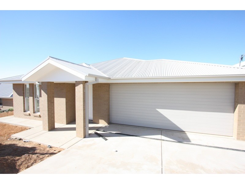 1a Spencer Street, Tatton NSW 2650