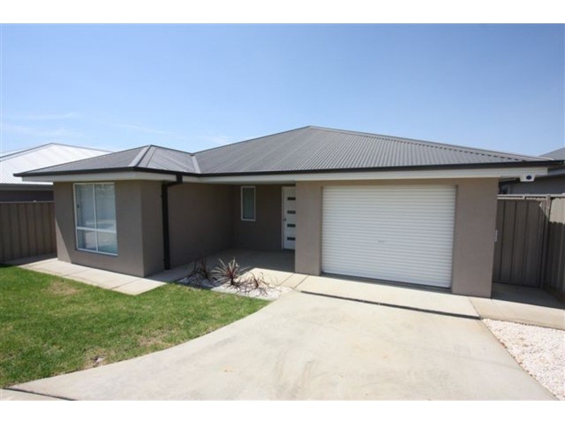 18/124 Mima Street, Glenfield Park NSW 2650