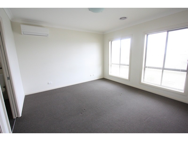 50 Yarrawah Crescent, Bourkelands NSW 2650