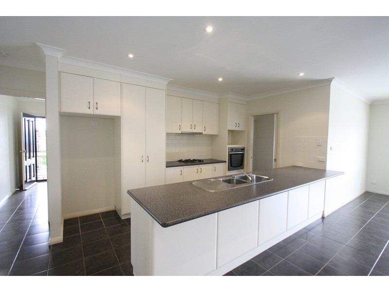 50 Yarrawah Crescent, Bourkelands NSW 2650