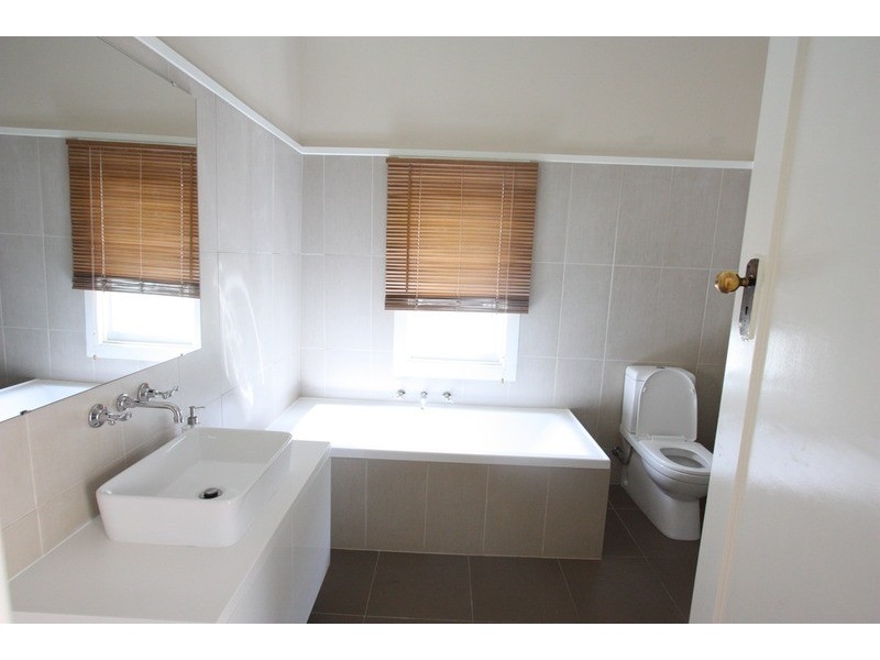1a Sullivan  Avenue, Wagga Wagga NSW 2650