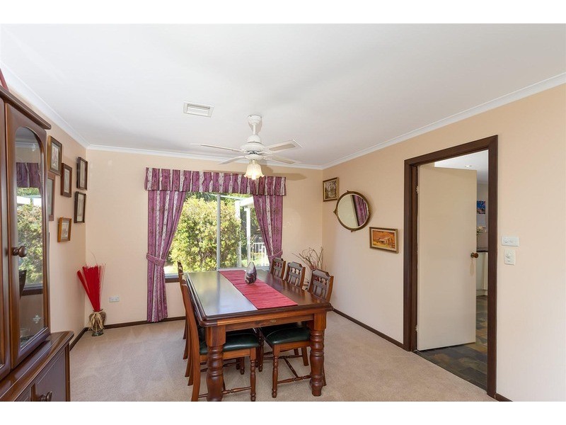 3 McCoullough Drive, Tolland NSW 2650