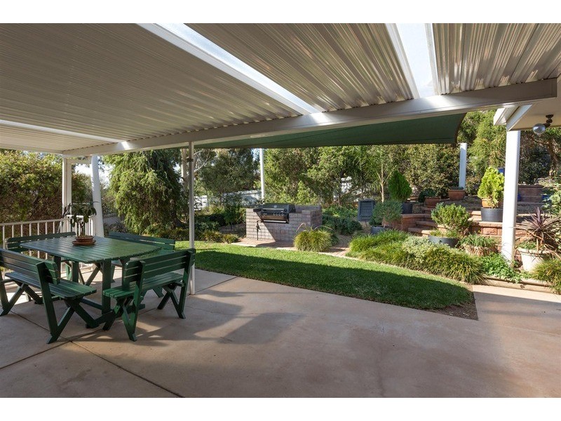 3 McCoullough Drive, Tolland NSW 2650