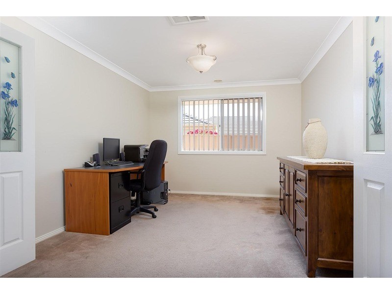 5 Werribee  Road, Bourkelands NSW 2650