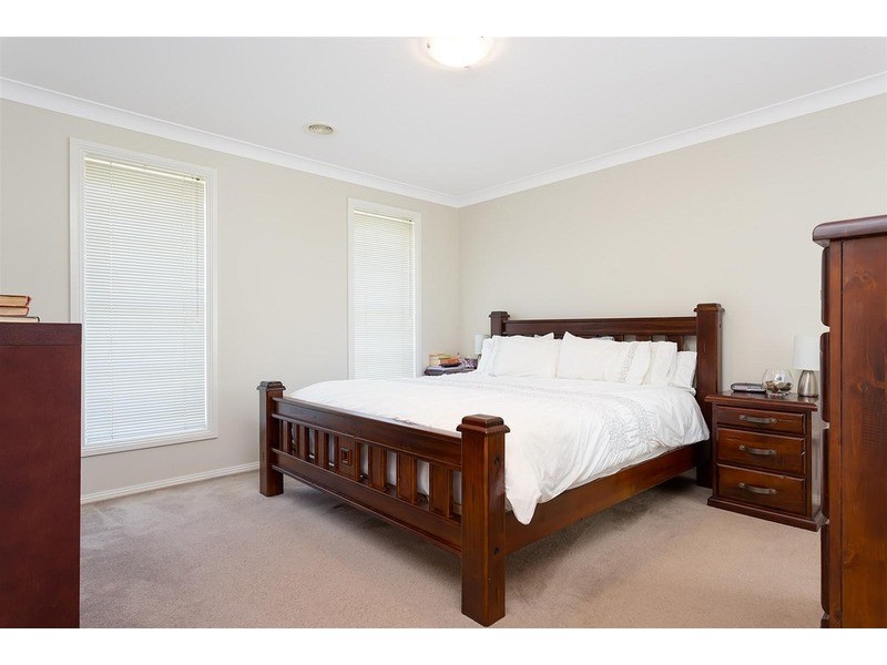 5 Werribee  Road, Bourkelands NSW 2650