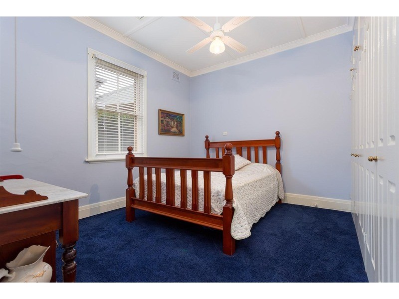 76 Peter Street, Wagga Wagga NSW 2650