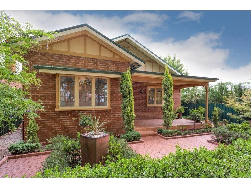 76 Peter Street, Wagga Wagga NSW 2650