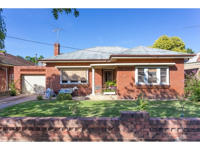 20 Meurant Avenue, Wagga Wagga NSW 2650