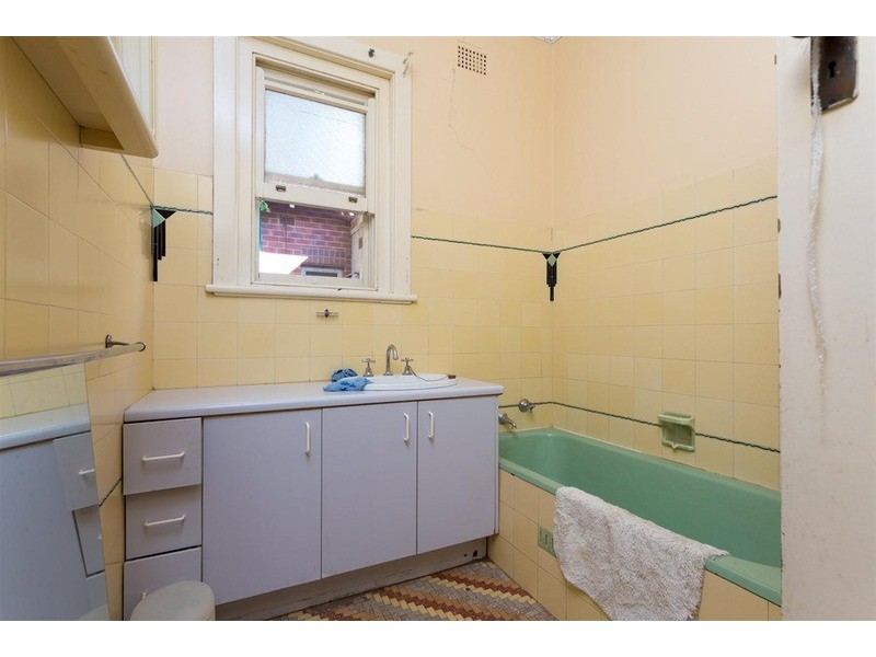 20 Meurant Avenue, Wagga Wagga NSW 2650